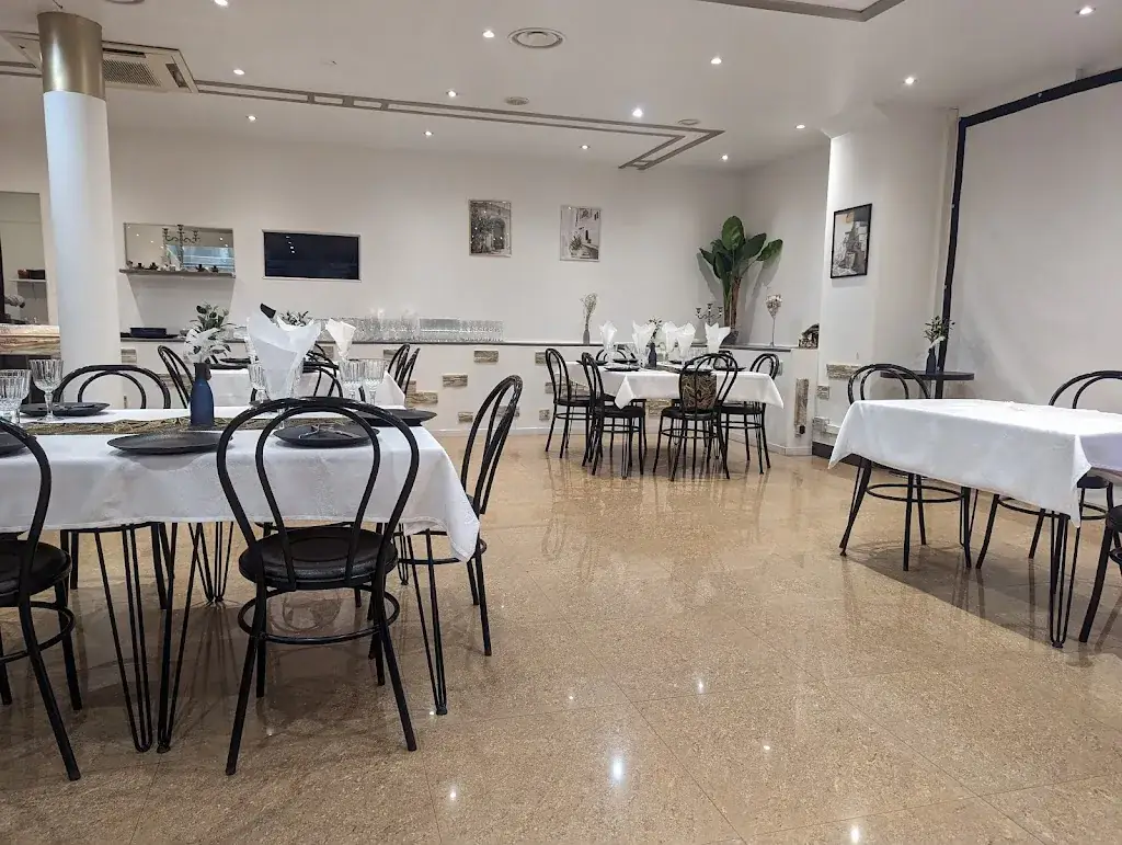 Athéna Restaurant - Spécialités Grecques - Libanaises - Arméniennes_Bourg-lès-Valence_slider_image_3