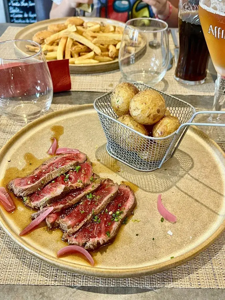 Benjamin LEMORT_Bar/Restaurant Le Vortheix_Theix-Noyalo_review