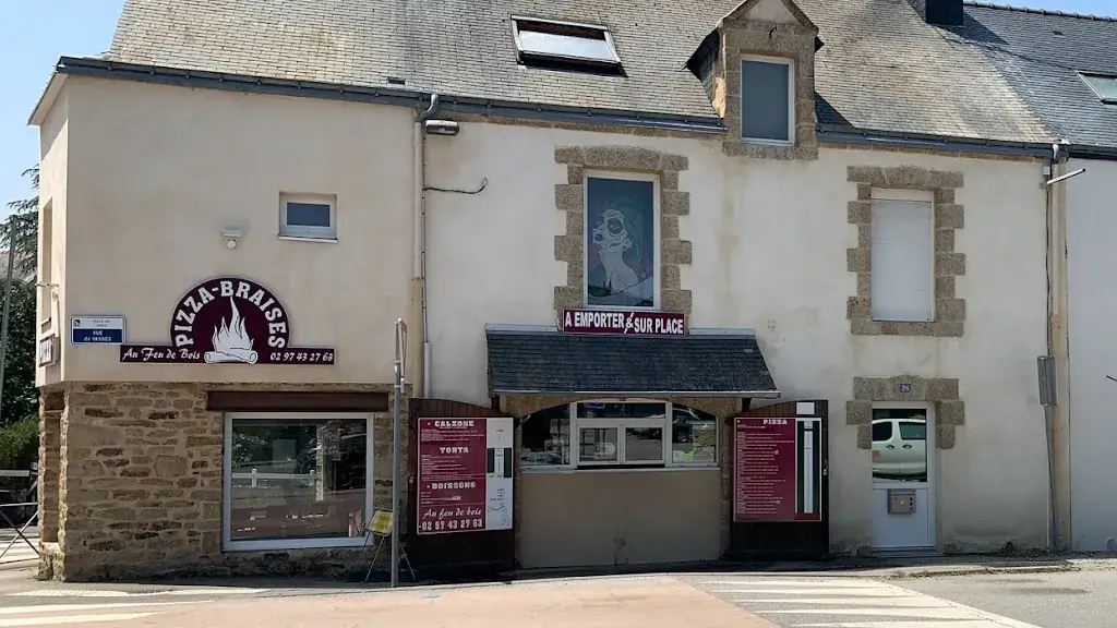 Pizza-Braises. Pizza au feu de bois restaurant in Theix-Noyalo