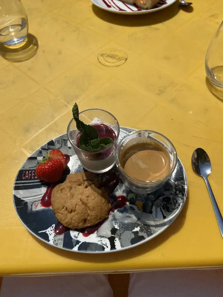 agathe wolf_L'arbre de la Liberte_Mévoisins_review