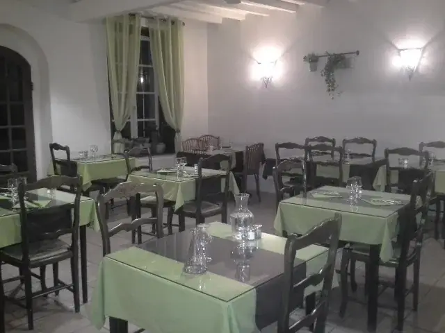 La Casadéenne restaurant in Artannes-sur-Indre