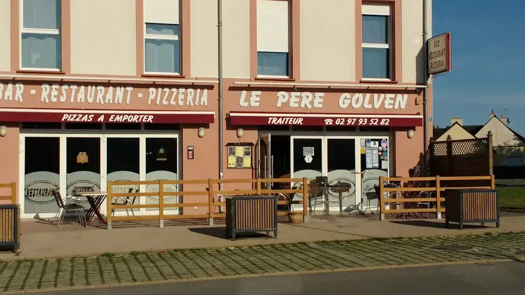 Le Père Golven restaurante en Taupont
