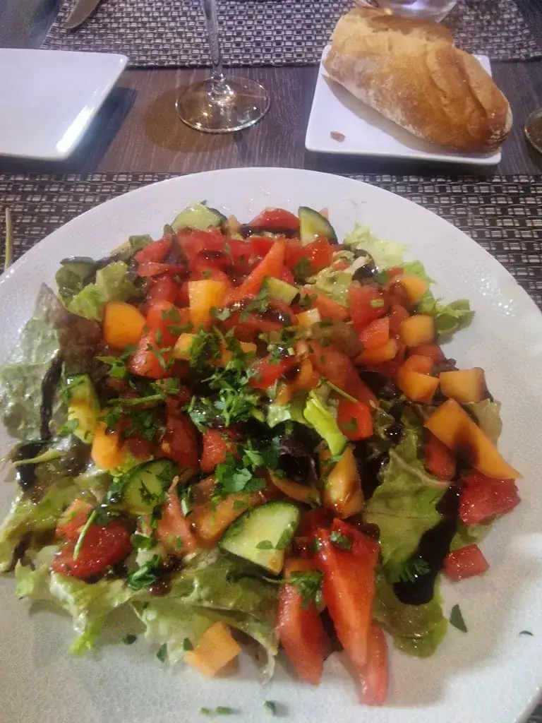 Kerry Banbury_Le Saint-Marc - Hôtel Restaurant Traiteur_Ploërmel_recensione