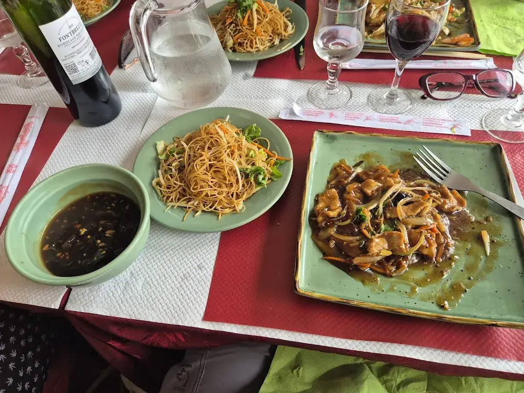 Gilbert Prataviera_Perle d'Asie_Ploërmel_review