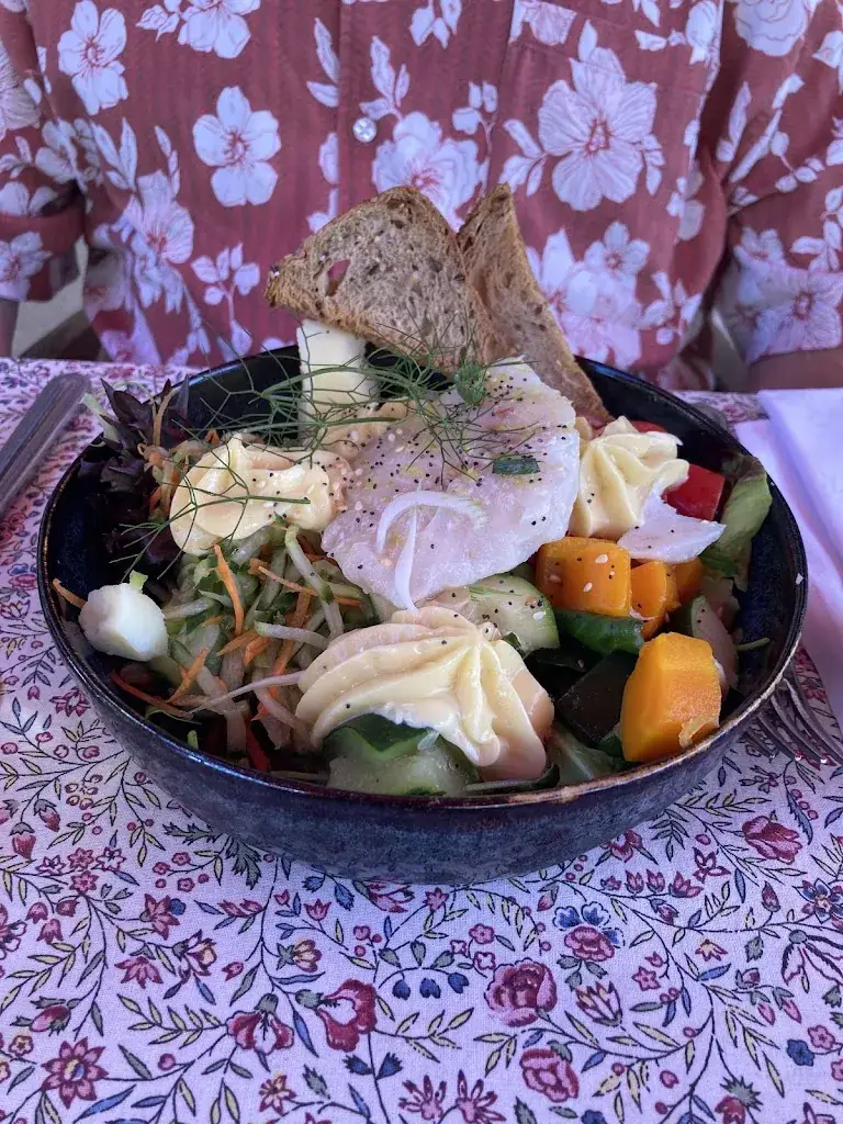 Christine B_Restaurant L'Ascalier_Brou_review