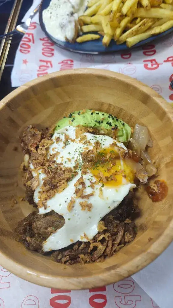 queen latifa_Enjoy Brasserie_Tremblay-en-France_review