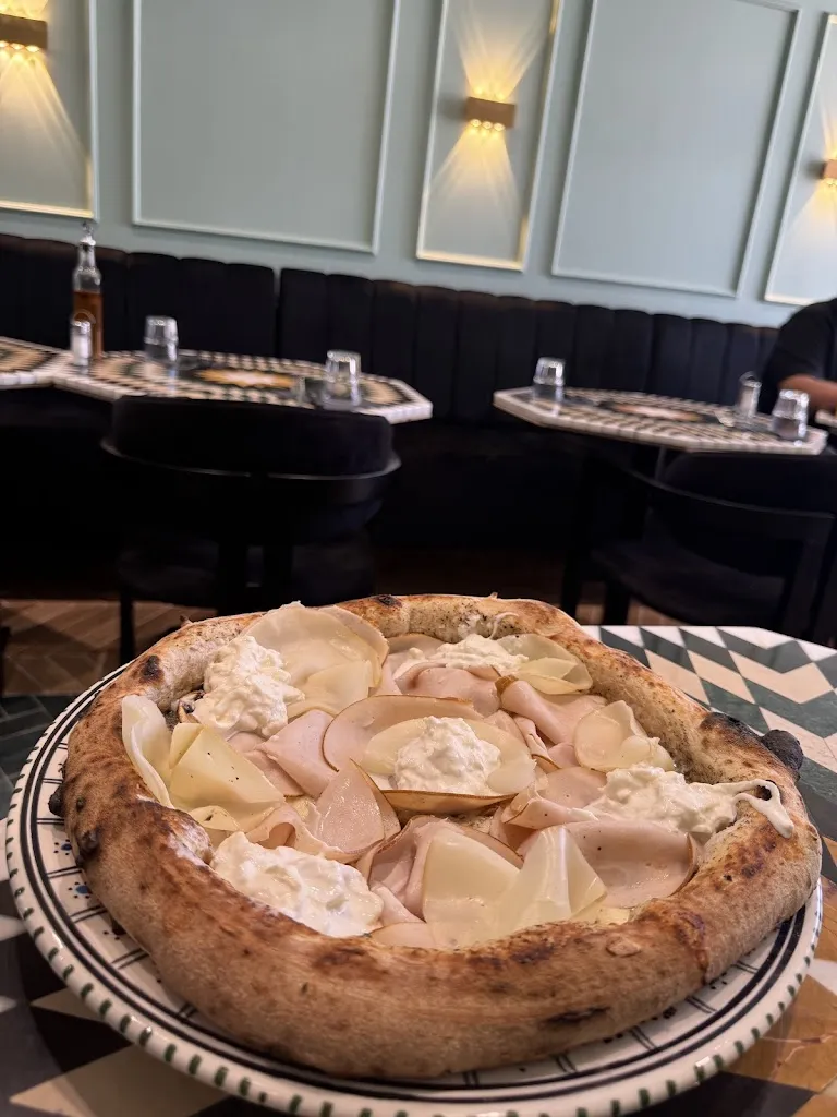 Poupino_Tremblay-en-France_slider_image_2