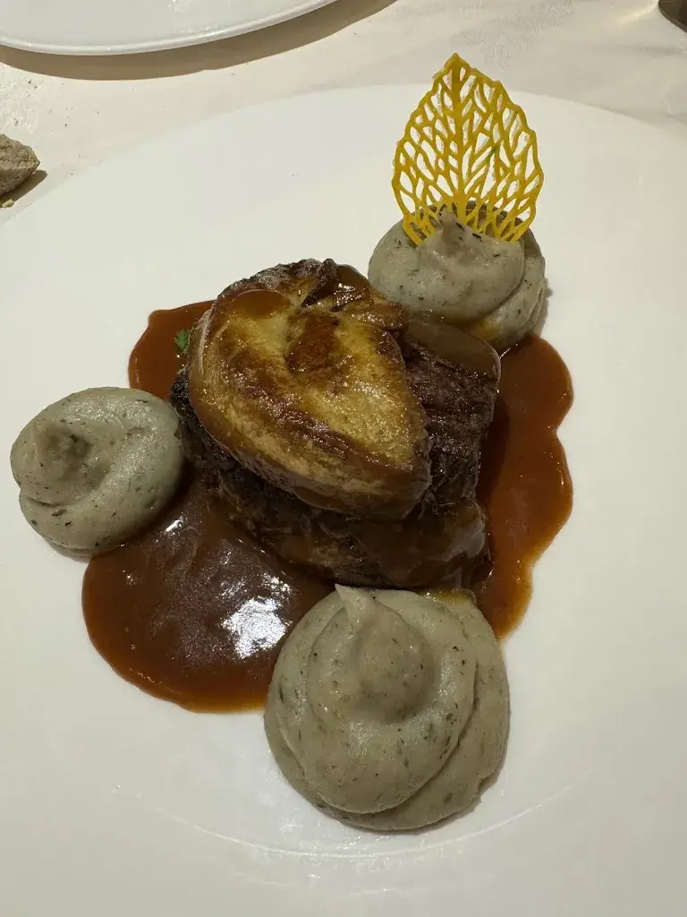 Sandy Zarka_Restaurant Le Cénacle_Tremblay-en-France_review