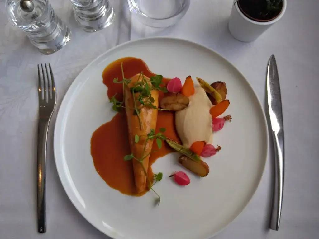 Restaurant Le Club Restaurant in Tremblay-en-France