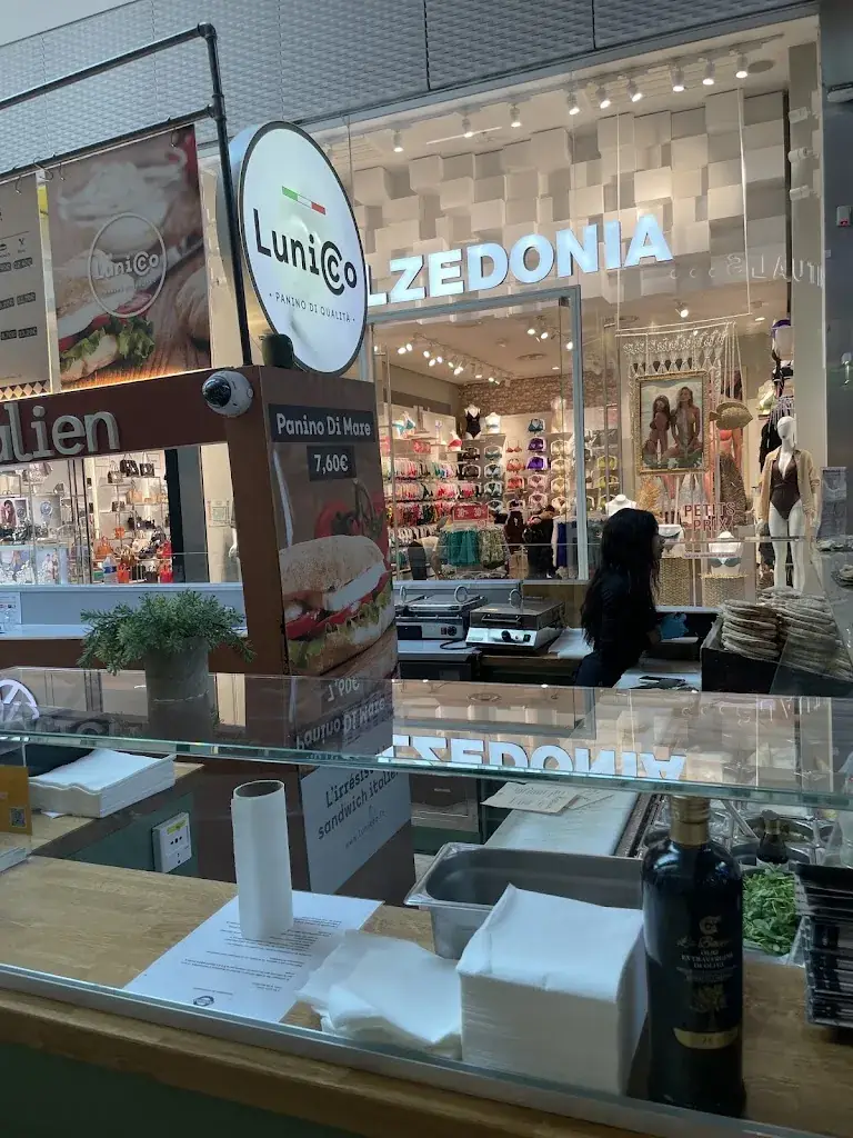 KYUNG HUN Han_Tigellabella_Tremblay-en-France_reseña