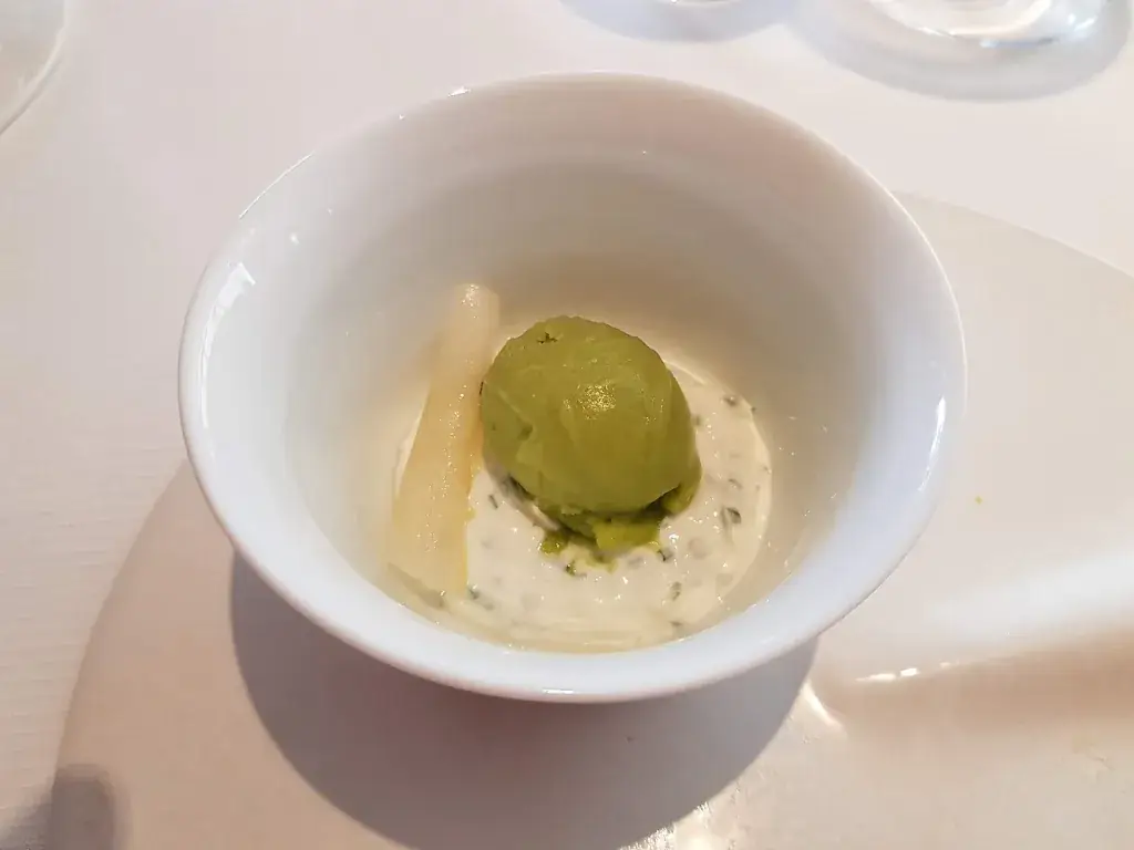 Sean Kennedy_Numéro 3 Restaurant_Tremblay-sur-Mauldre_review