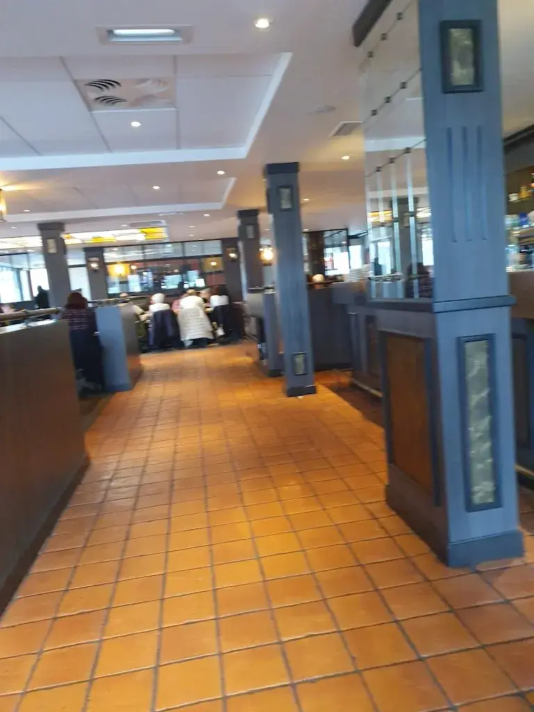 Guillaume C_La Taverne De Maître Kanter_Vezin-le-Coquet_review