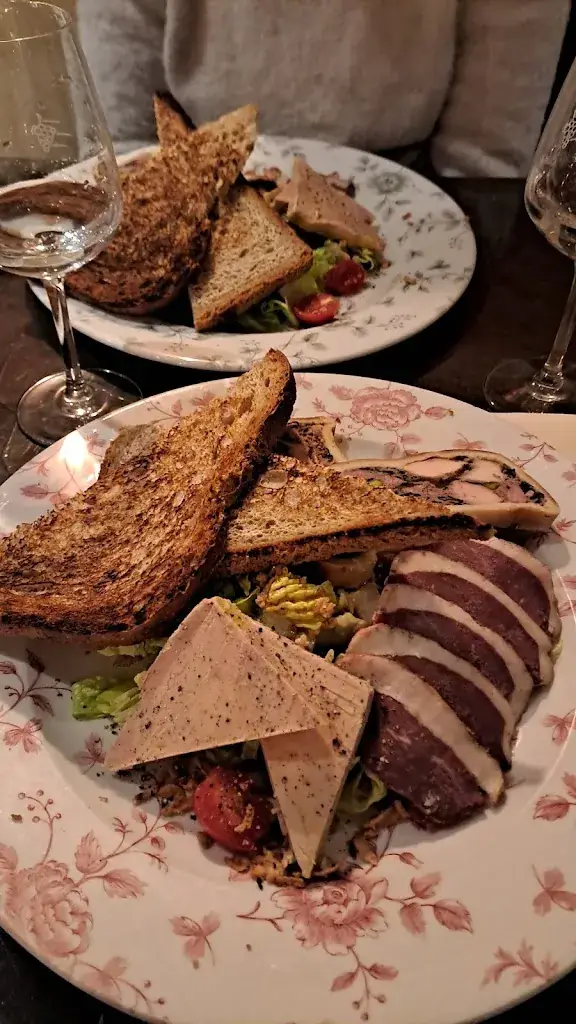 Brigitte Beaucher Nedelec_La Taverne De Maître Kanter_Vezin-le-Coquet_review