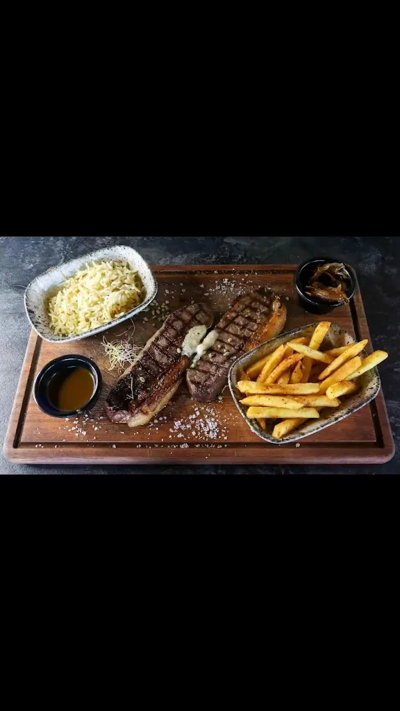 Bey Beef_Vezin-le-Coquet_slider_image_2