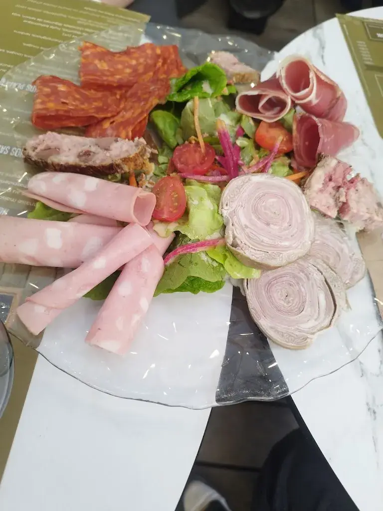 gilles Saux_Roazhon Pub - Bar Restaurant Guinguette Rennes_Rennes_avis