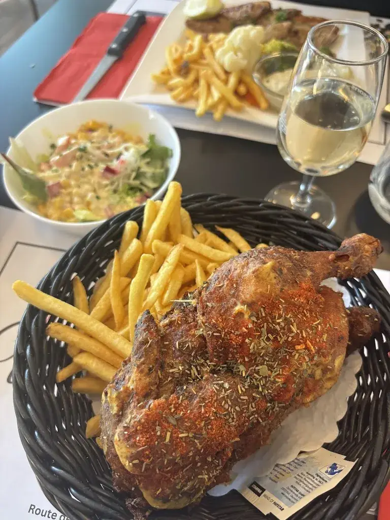 Lucia Gsteiger_La Véranda Chez Jojo et Rico Sàrl_Pont-la-Ville_review