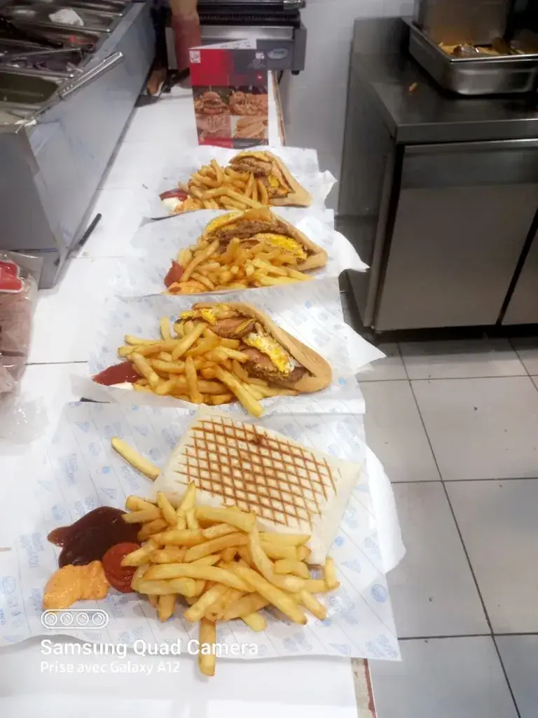 Good Food_Authon-du-Perche_slider_image_2