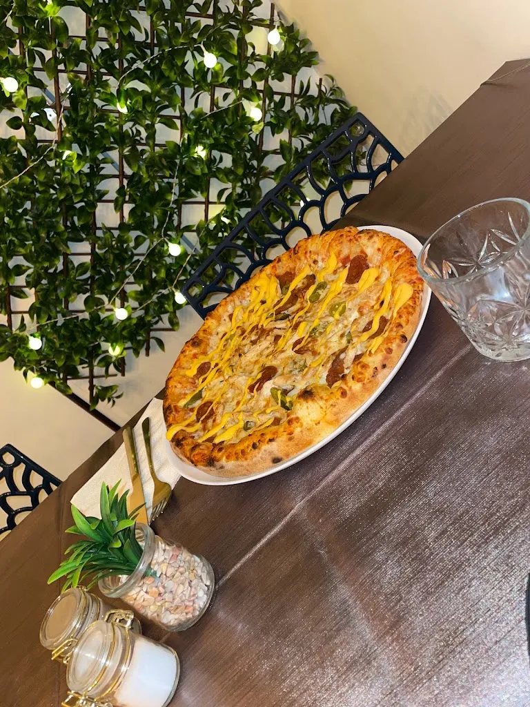 Pizza avord_Avord_slider_image_1