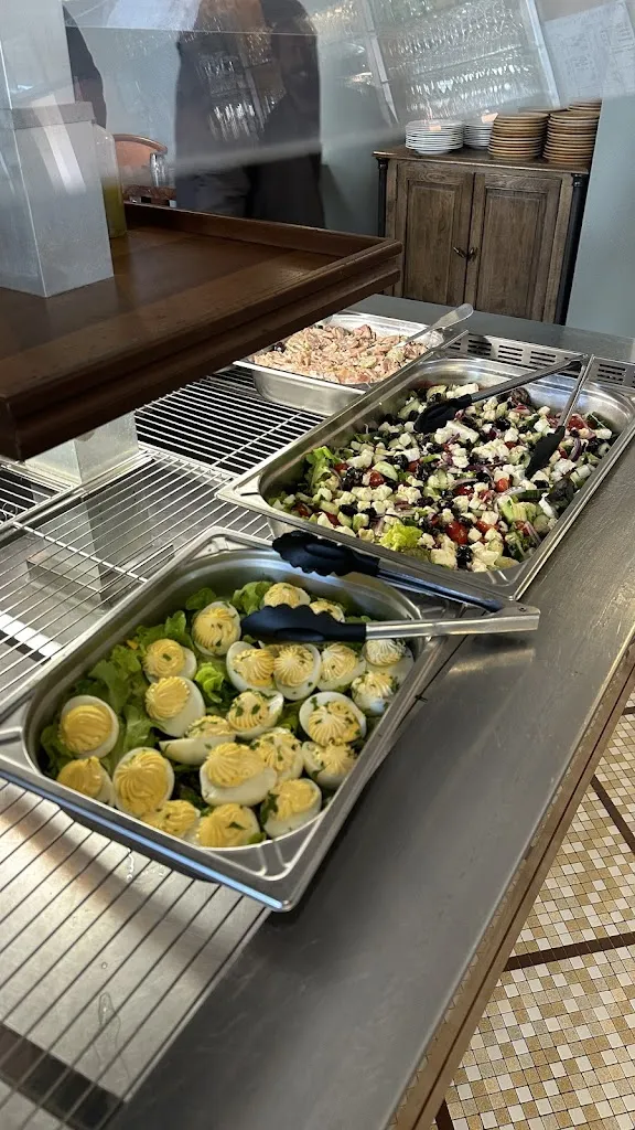 Dimitri “Brickmitri”_Logis Hôtel la Cocotte_Avord_review