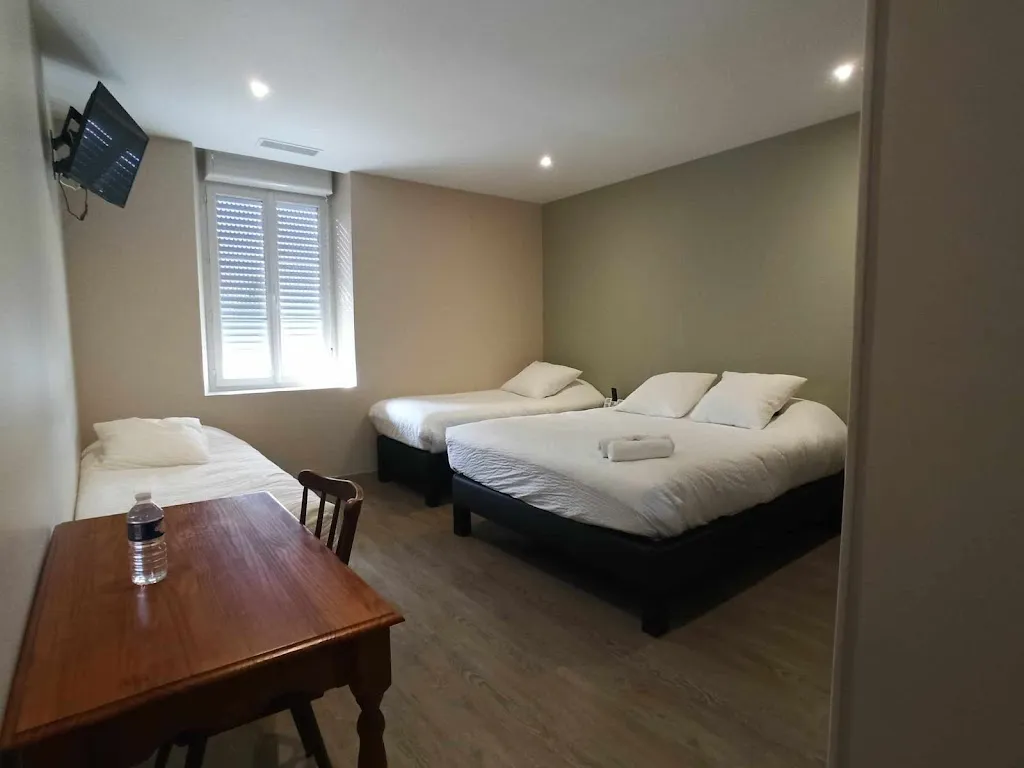 Logis Hôtel la Cocotte_Avord_slider_image_2