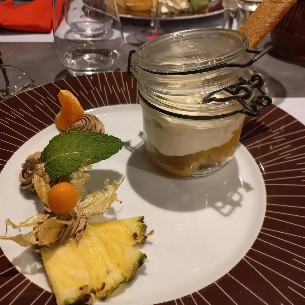 Le Pique Assiette_Artenay_slider_image_2