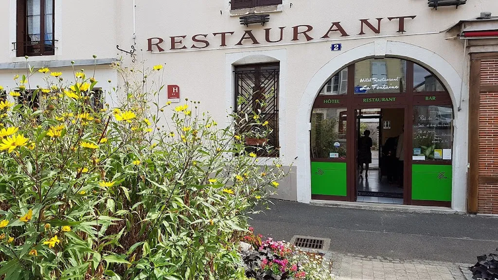 Restaurant - La Fontaine -ARTENAY_Artenay_slider_image_1