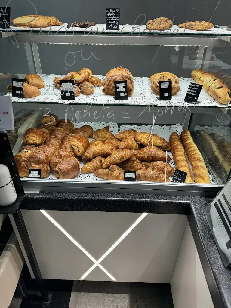 Vlad Gagarin_Le Secret du Moulin_Artenay_review