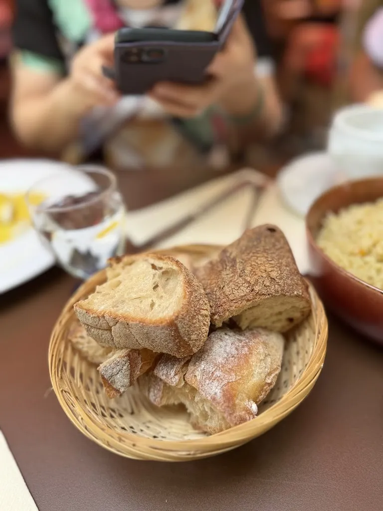 Yvonne Qian_Chez Grand-mère_Valence_review