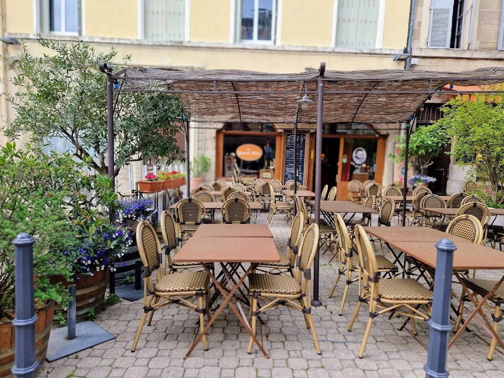 Chez Grand-mère_Valence_slider_image_1