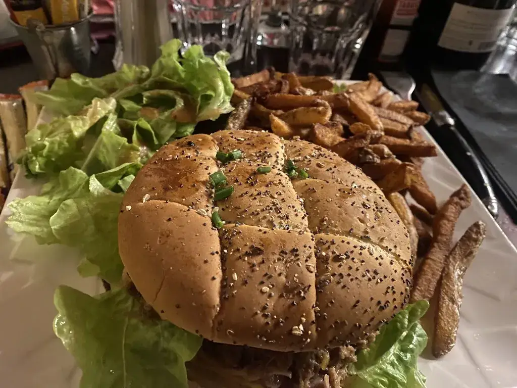 The Cutty Sark - Pub & Hotel_Aubigny-sur-Nère_slider_image_3