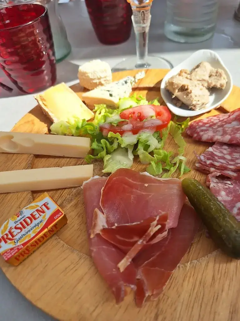 Menü_Entrepotes Restaurant_Aubigny-sur-Nère_Bild_9