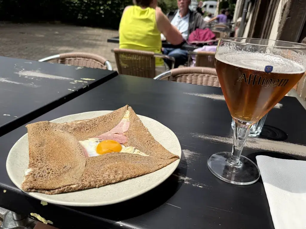 Gigi Victoire_Bar Crêperie Les 2 tours_Aubigny-sur-Nère_review