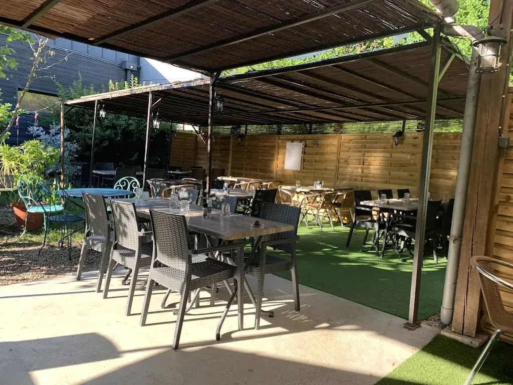 Bar Crêperie Les 2 tours_Aubigny-sur-Nère_slider_image_1