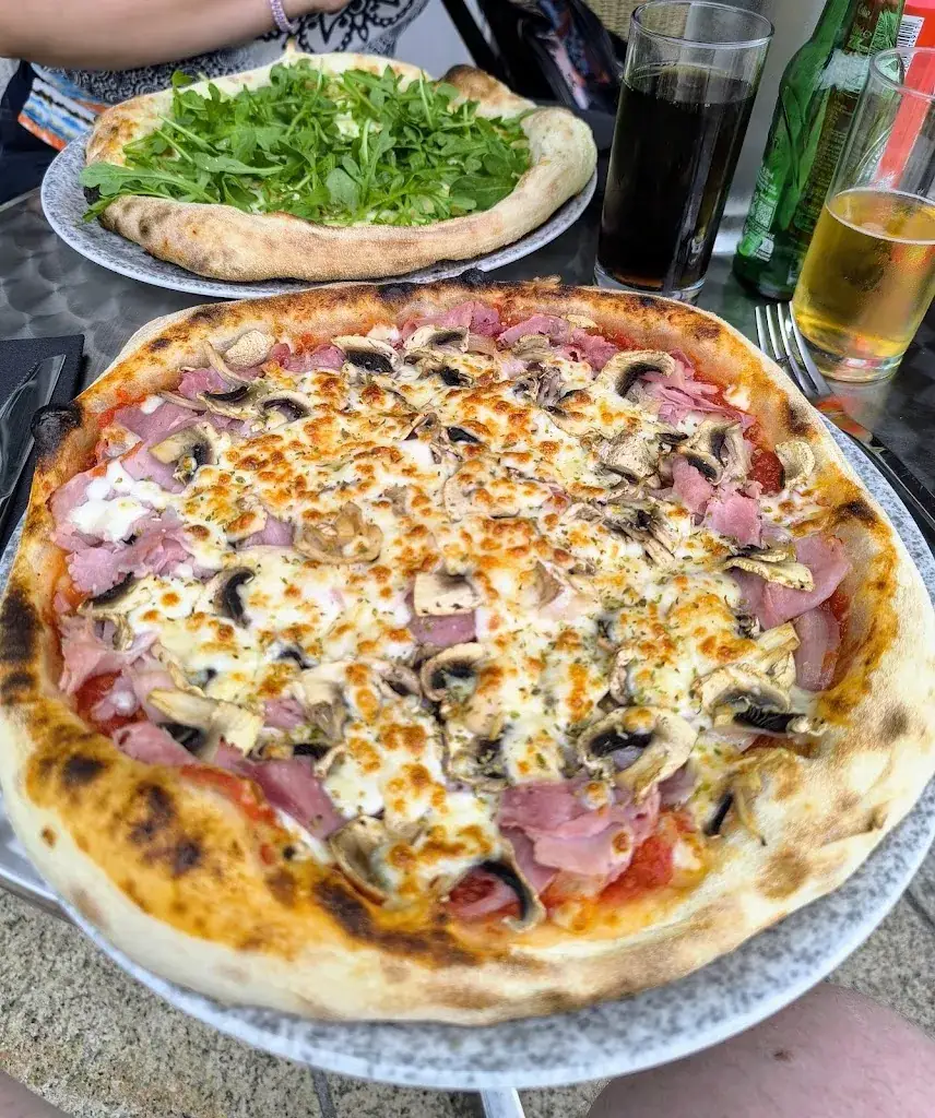 Pizzeria de la place_Aubigny-sur-Nère_slider_image_3