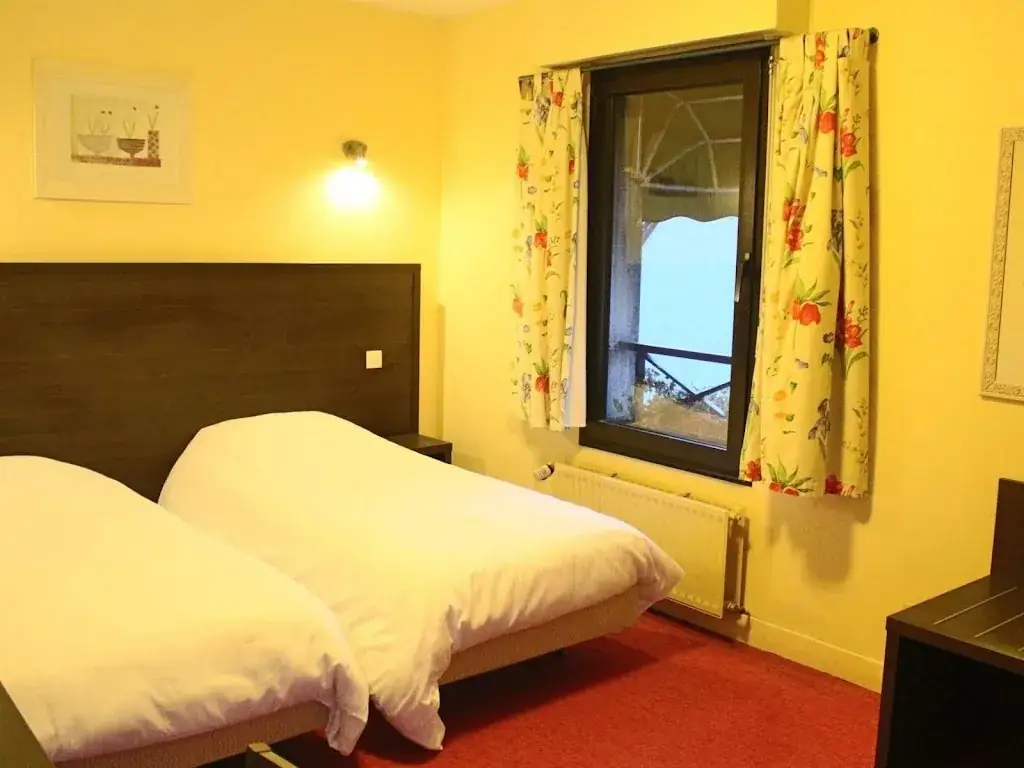 Logis Hôtel Auberge la Fontaine_Aubigny-sur-Nère_slider_image_2