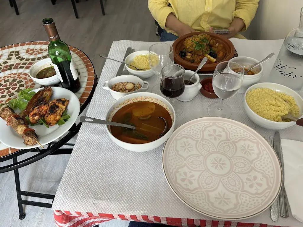 Antoine Bajolet_Couscous Chez Ali_Auneau-Bleury-Saint-Symphorien_review