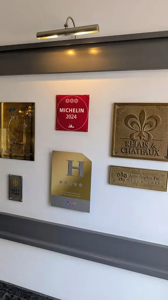 Gerald Muriel (Temiatwork)_Bistrot André_Valence_review