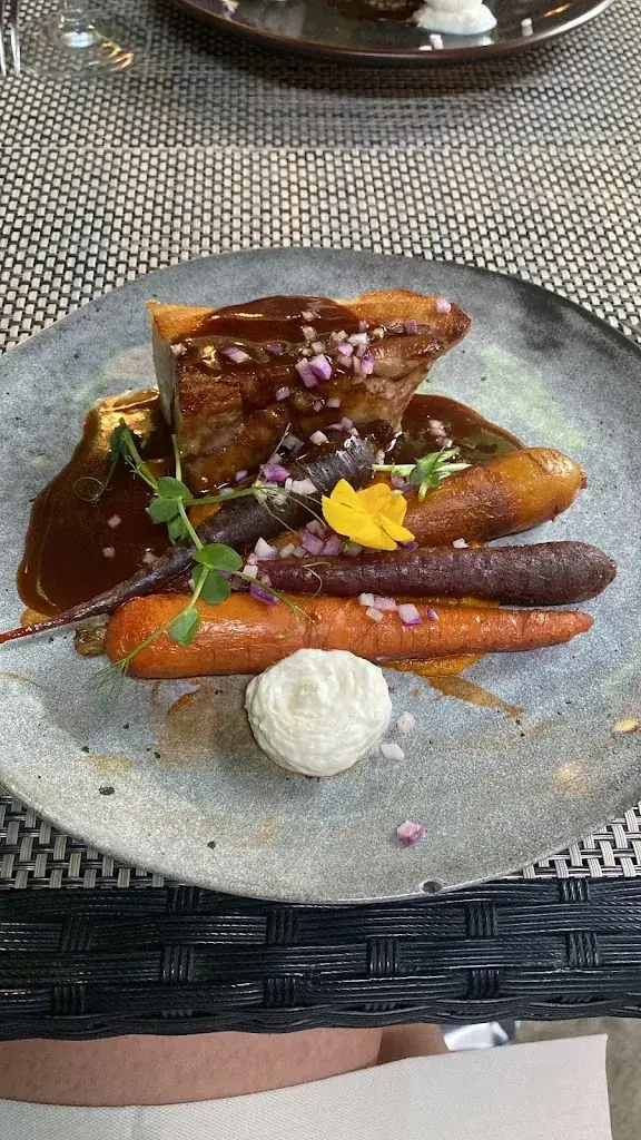 Azita Abolhasani_La Tourangelle_Montlouis-sur-Loire_review