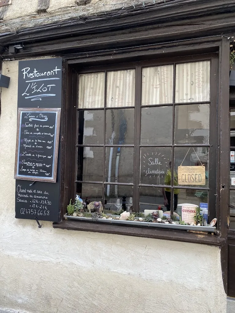 Restaurant l'Ilôt_Amboise_slider_image_1