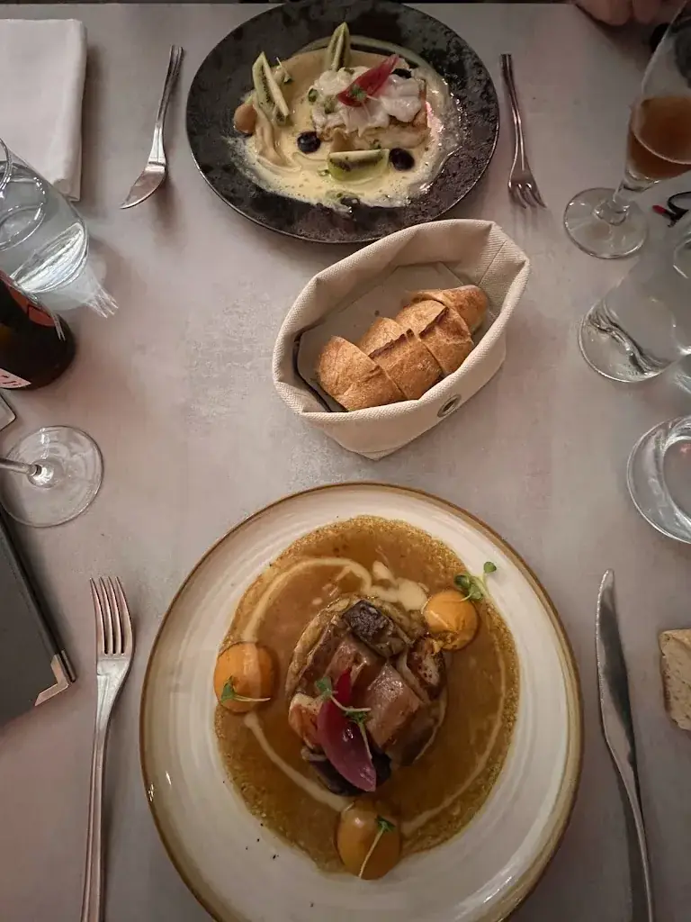 Anna B_Le Lion D'Or_Amboise_review