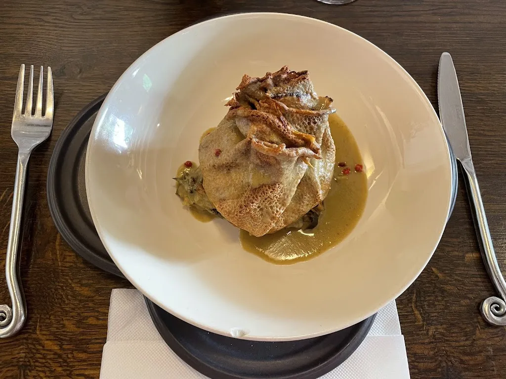 Özge Efe_Auberge du Prieuré_Amboise_recensione