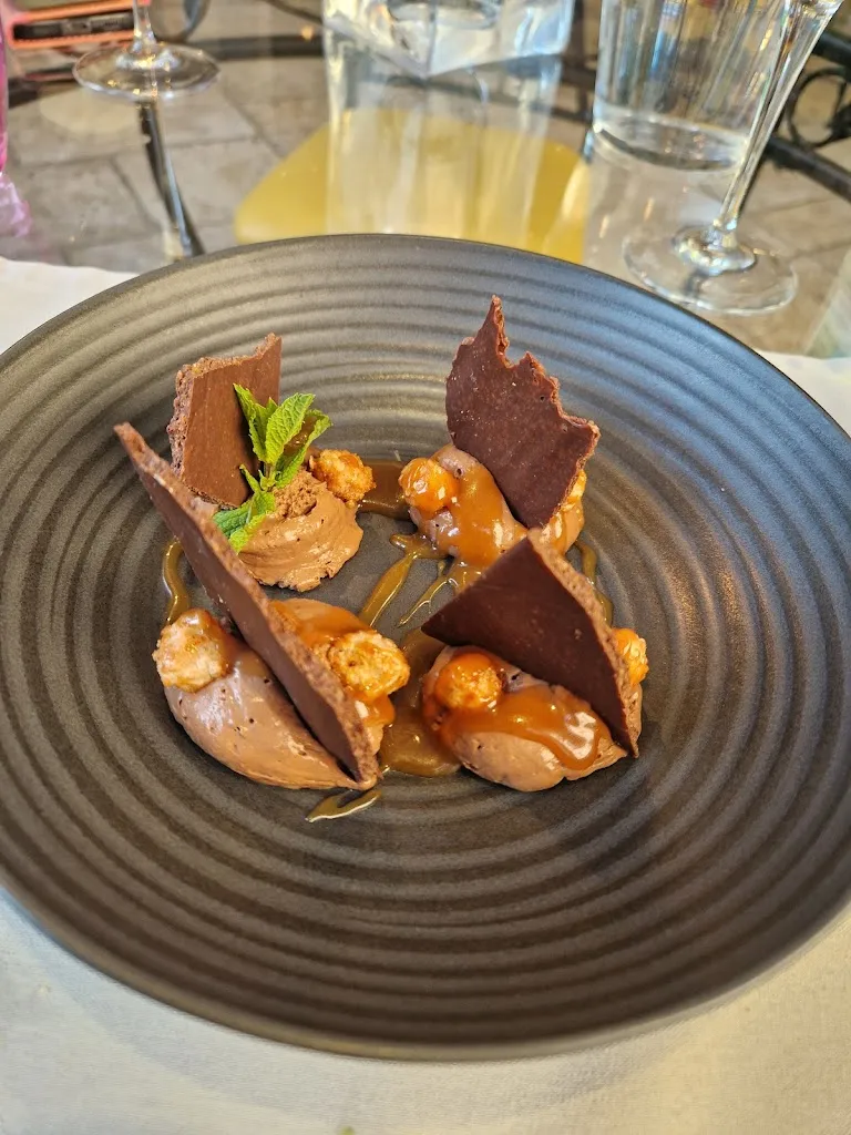 Stephen Redmond_L'Alliance_Amboise_review