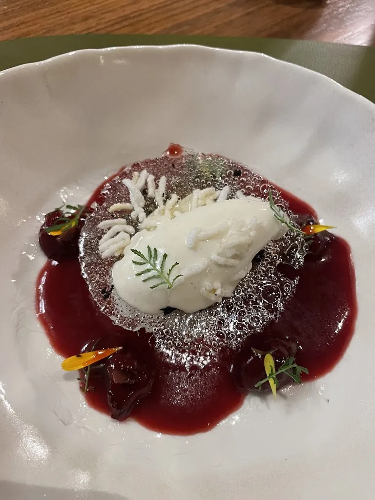 Lis Meyers_Auberge Pom'Poire_Azay-le-Rideau_review