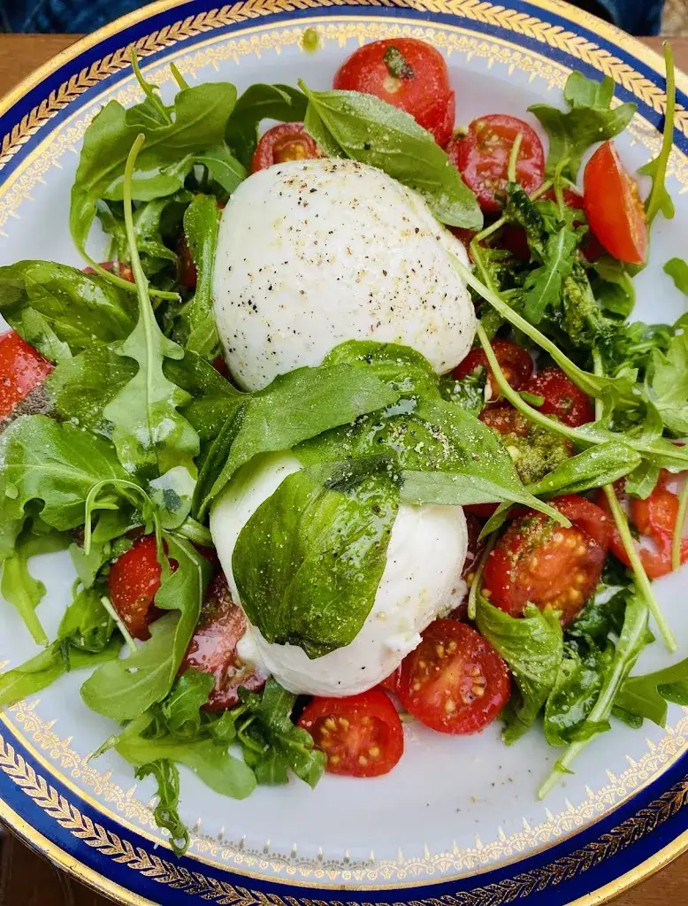 Uly Wolters_Auberge Radieuse_Azay-le-Rideau_review