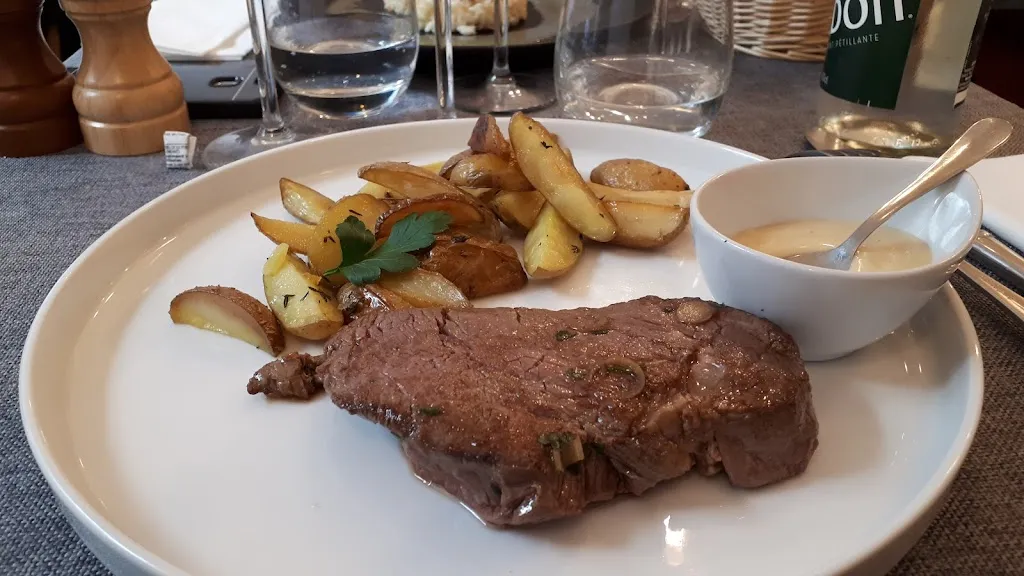 Le P'tit Restau_Loches_slider_image_2