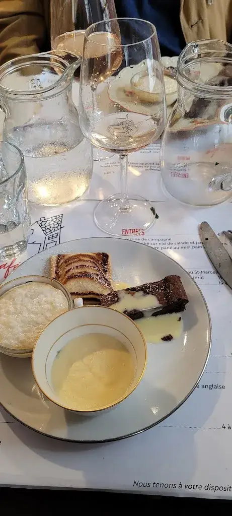 Catherine Ponthieux_Le Café de Poche_Argenton-sur-Creuse_review