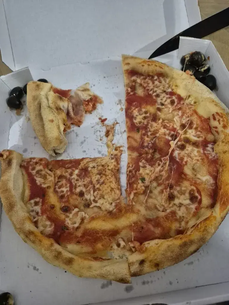 Da Emilio_Argenton-sur-Creuse_slider_image_2