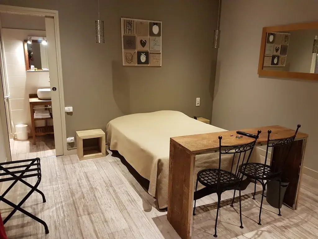 Logis Hôtel le Cheval Noir restaurant in Argenton-sur-Creuse