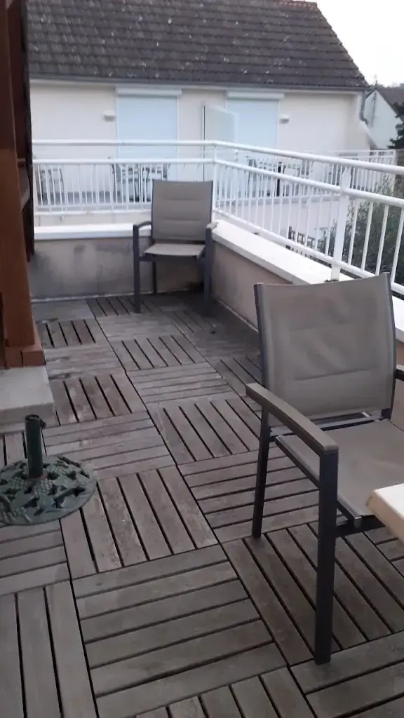 Logis Hôtel l'Escapade restaurant in Pêchereau