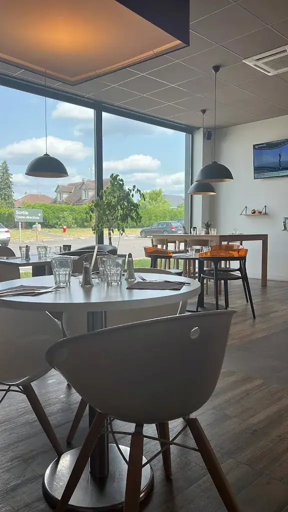 victorine Rbt_Les Comptoirs d'Alice_Amilly_review